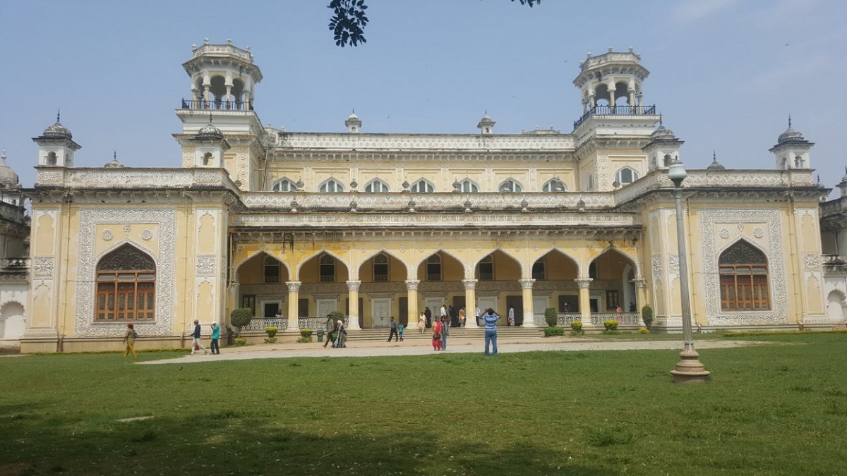 Ein Teil von dem großen Palast im Herzen Hyderabads, mit schönen Grünflächen. (Foto: EMS/Schupp) Ein Teil von dem großen Palast im Herzen Hyderabads, mit schönen Grünflächen. (Foto: EMS/Schupp)