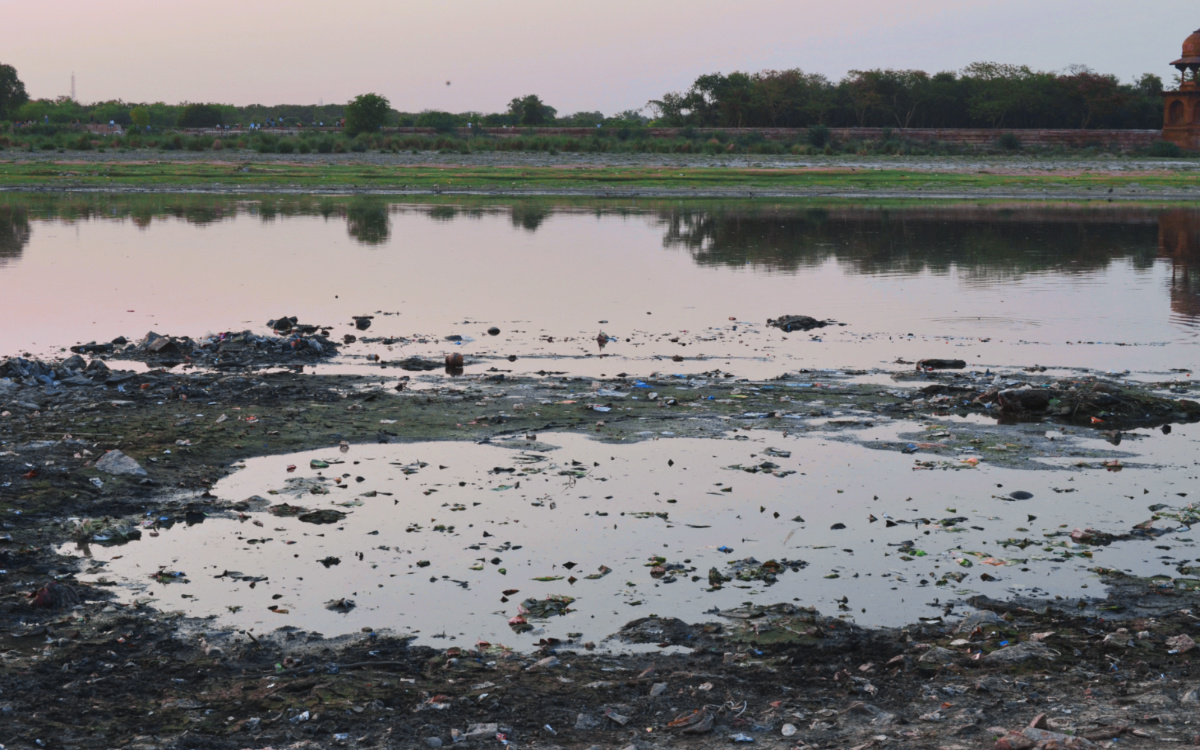 Verschmutzter Fluss im Norden Indiens (Foto: EMS/Marschar) Verschmutzter Fluss im Norden Indiens (Foto: EMS/Marschar)