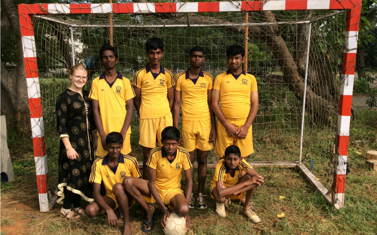 Fußballmannschaft der Schule (Foto: EMS/Muthukumar)