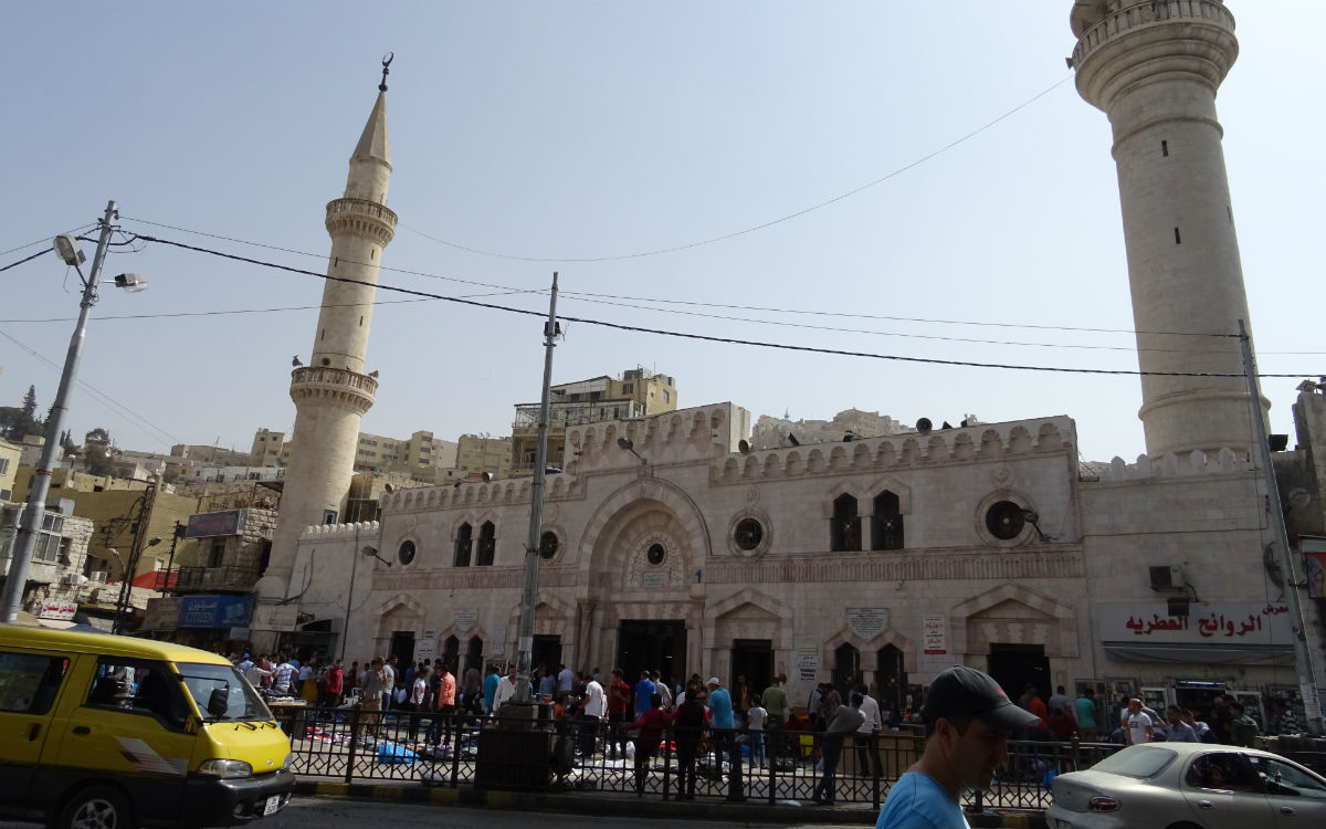 Die al-Husseini-Moschee in Amman, bisher die schönste und größte Moschee, die ich in Jordanien gesehen habe. (Bild: EMS/Janke)