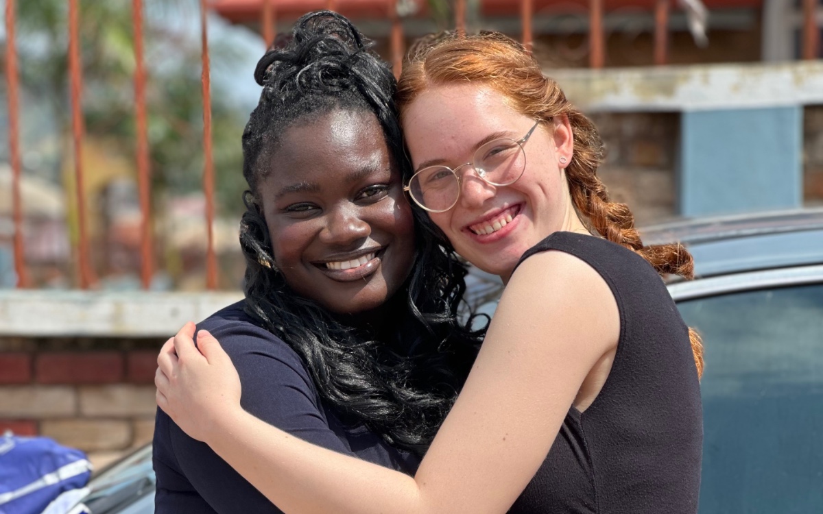 Bild mit Doreen nach den Gottesdienst (Foto:EMS/ Anokye) Bild mit Doreen nach den Gottesdienst (Foto:EMS/ Anokye)