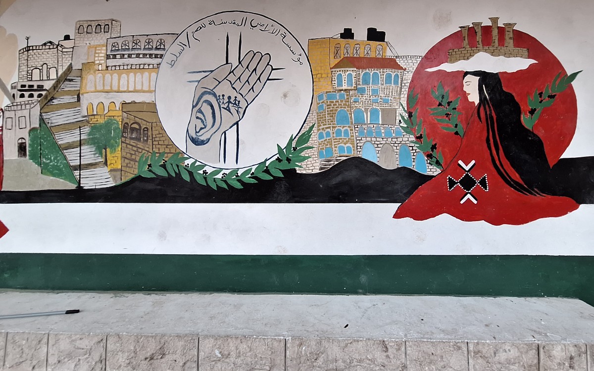 Wandgemälde auf dem Schulgelände (Foto: EMS/Schmorrde)