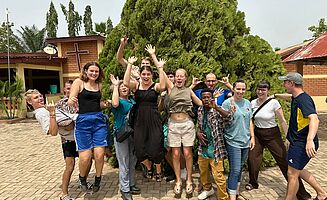 Franz, Marya, Benjamin, Noah, Silas, Amelie, Emilia, Samuel, Aljoscha, Heike, Jule (Bild: EMS/Cattarin)